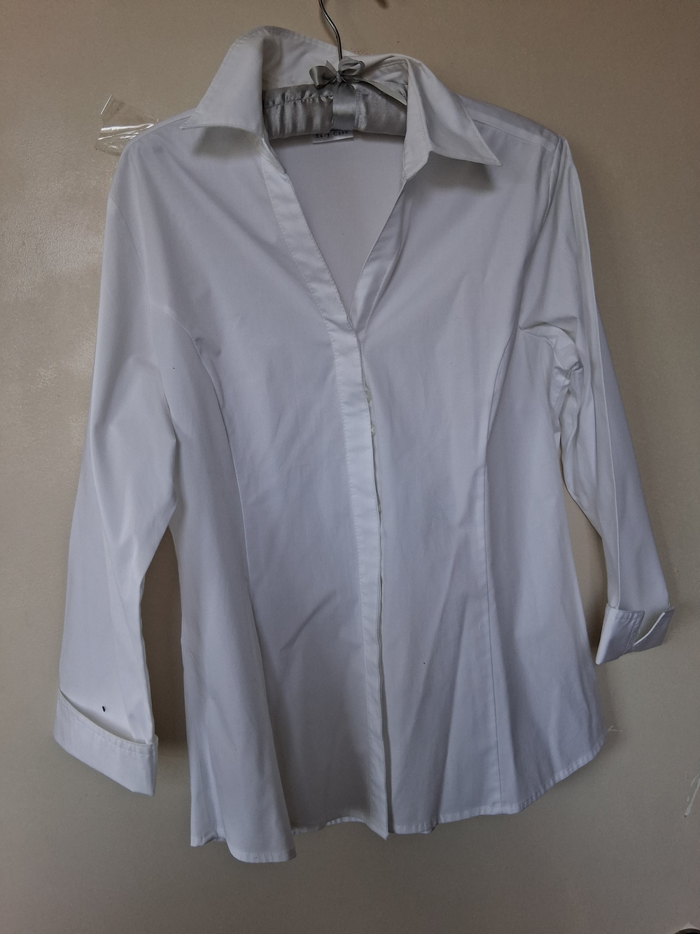 Lee Riders White Women's Button-Down Collared Shirt